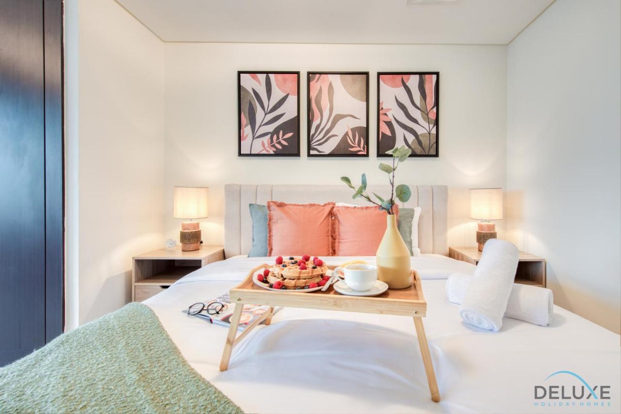 Unbeatable Rate Stylish 1Br With Balcony Near Metro By Deluxe Holiday Homes Dubai Eksteriør billede